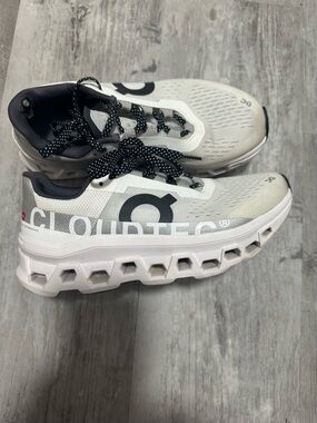 On Running Cloudtec Women's White and Black Sneakers
